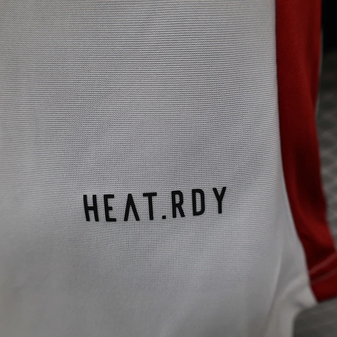 24/25 Manchester United Pre-match kit