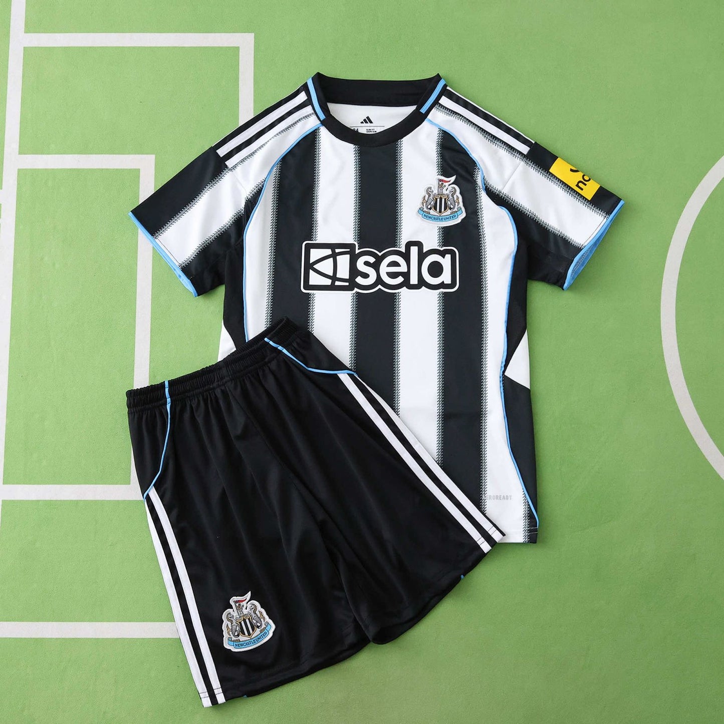 Newcastle United Thuissetje 25/26