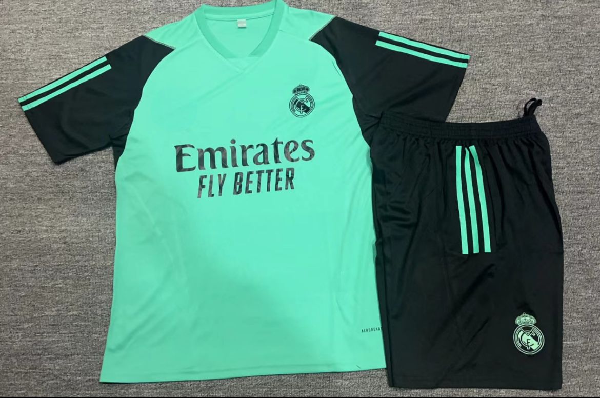 Real Madrid Trainingssetje 23/24