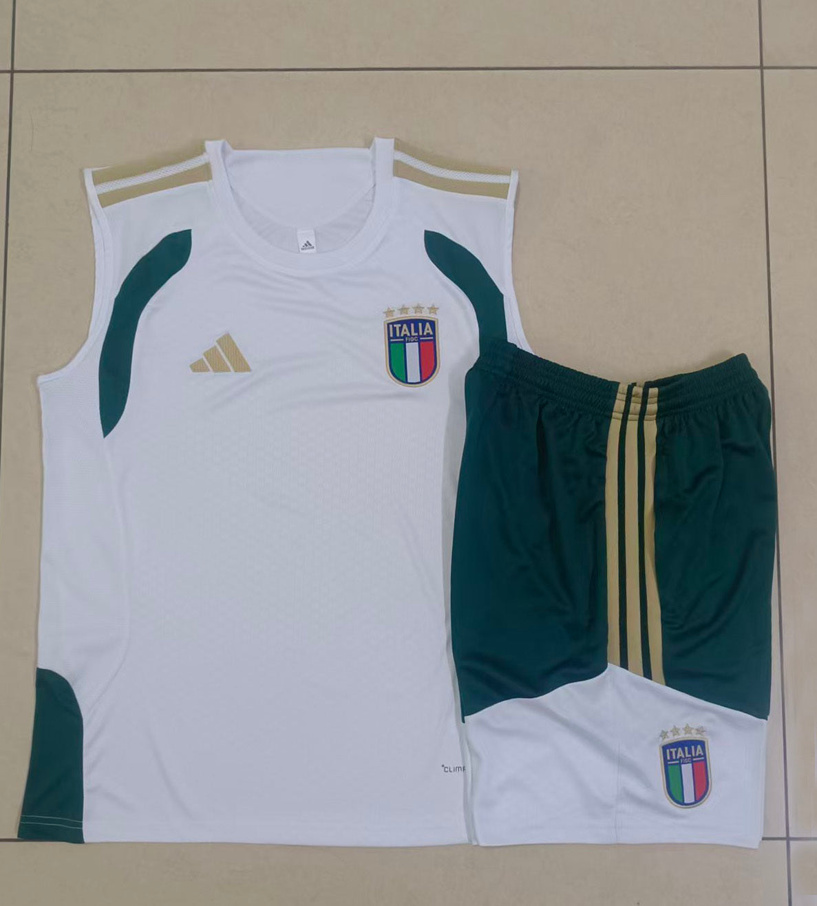 Italië 26/27 Mouwloos Set