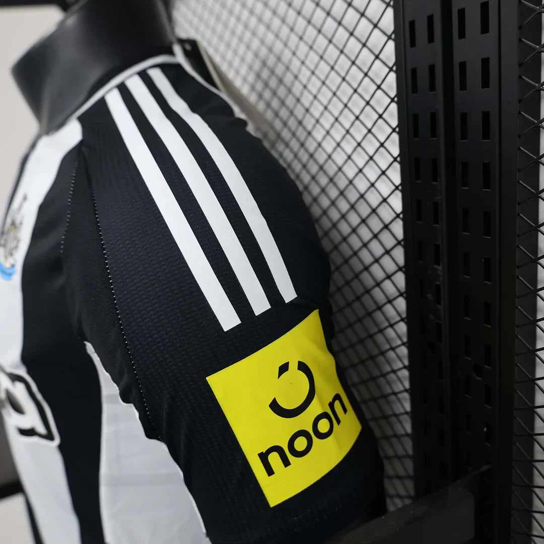 24/25 Newcastle United Home Kit
