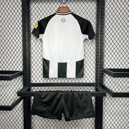 24/25 Newcastle United Home Tenue