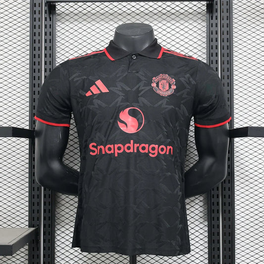 24/25 Manchester United Black Limited Jersey