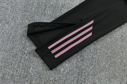 25/26 Real Madrid Roze Zwart Trainingspak