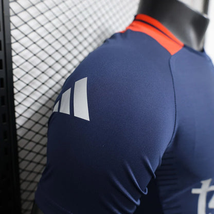 24/25 Manchester United Pre-match kit