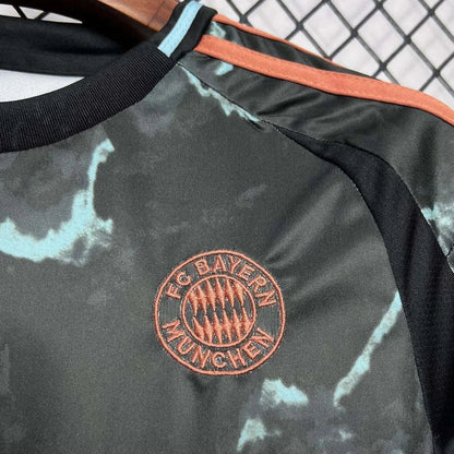 24/25 Bayern Munich Away Tenue