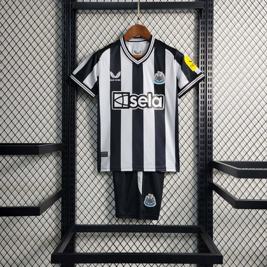 23/24 Newcastle United Home Tenue