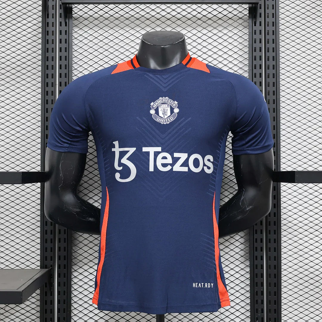 24/25 Manchester United Pre-match kit