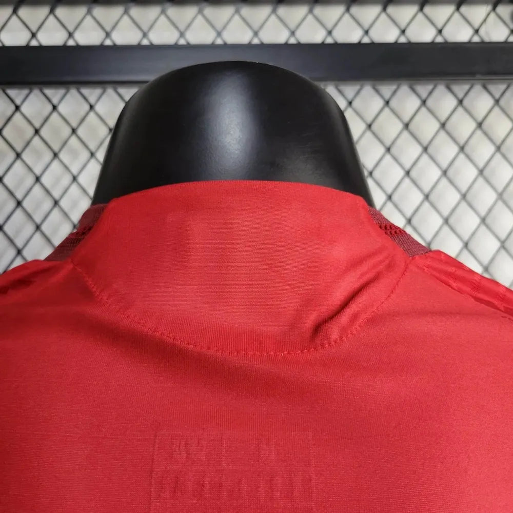 Manchester United "Flare of '99" Limited Jersey