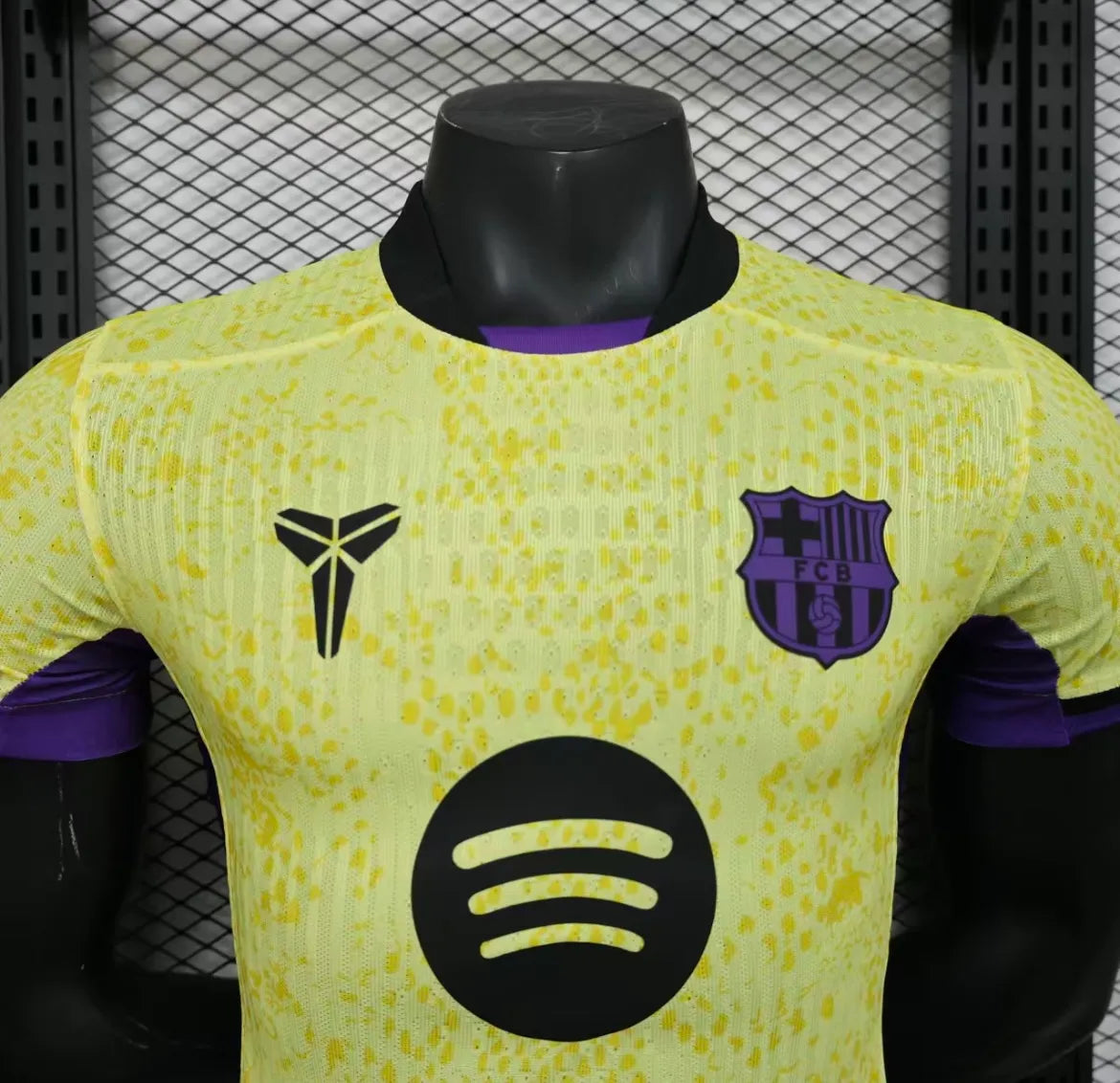 Barcelona x Mamba 25/26 Away Kit