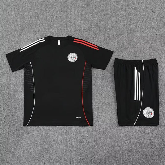 Ajax Trainingssetje 25/26