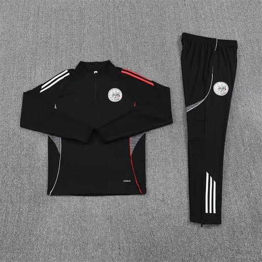 Ajax Trainingspak 25/26