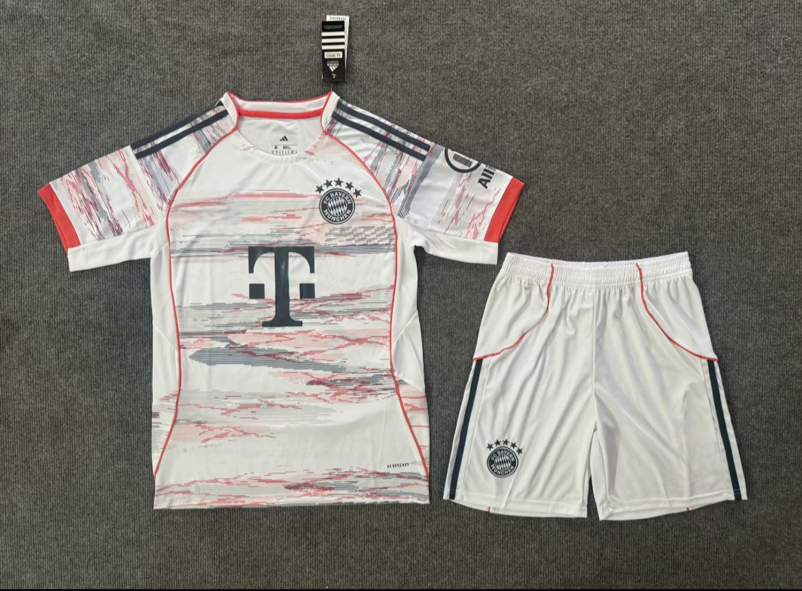 Bayern München Uitsetje 25/26