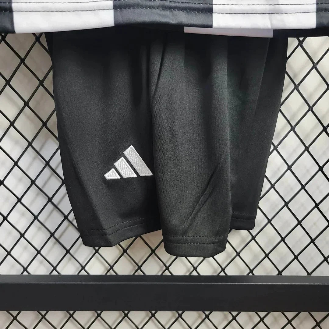 24/25 Newcastle United Home Kids Size