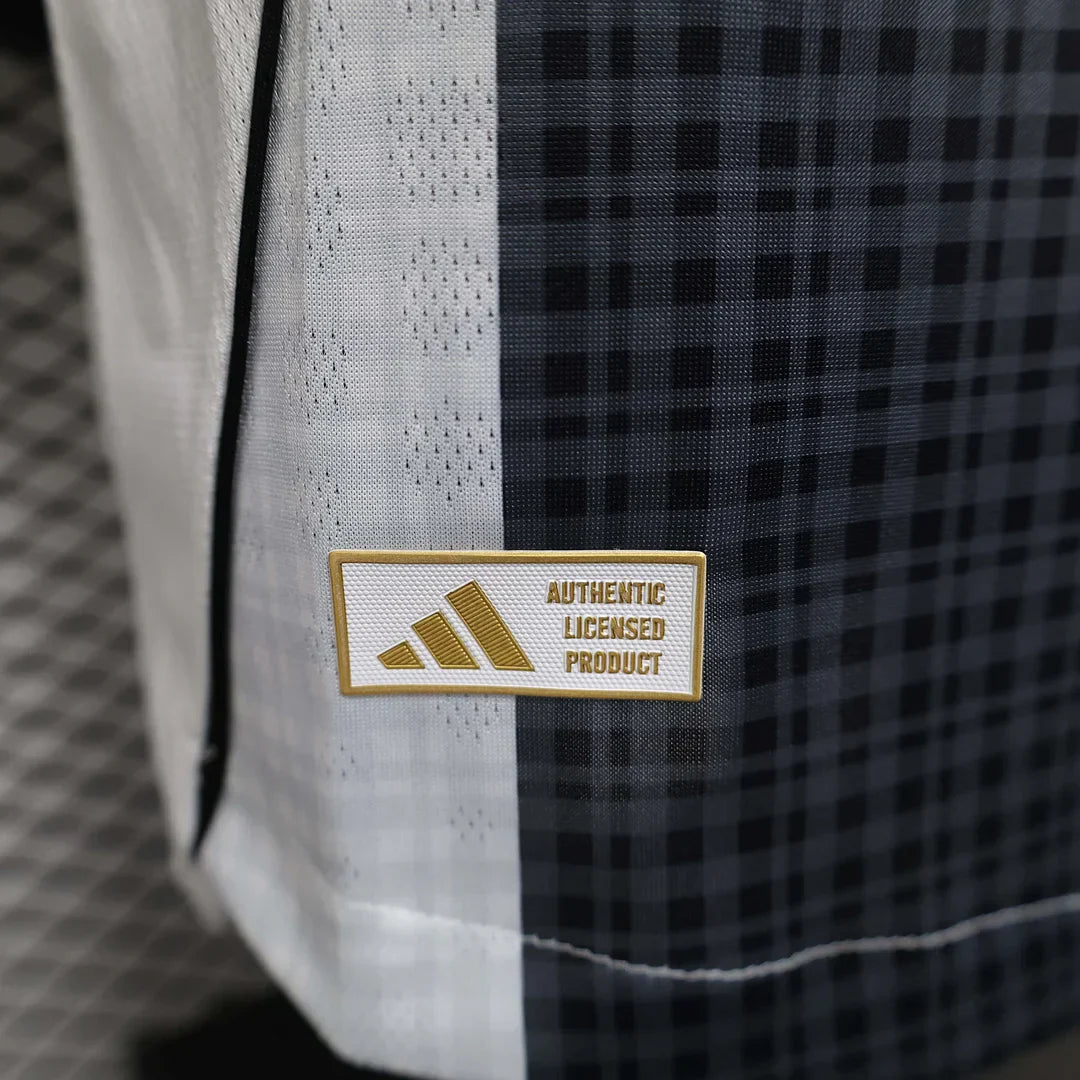 25/26 Newcastle United Home Kit