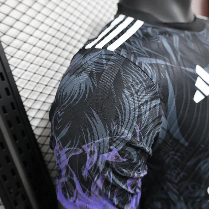 Manchester United "Midnight Roar" Limited Jersey