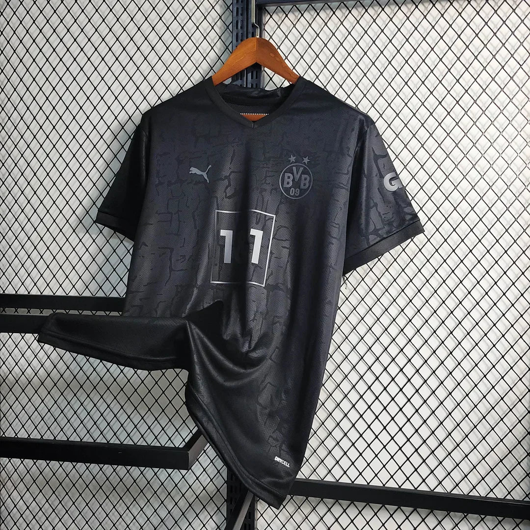 Borussia Dortmund "Blackout" Limited Jersey