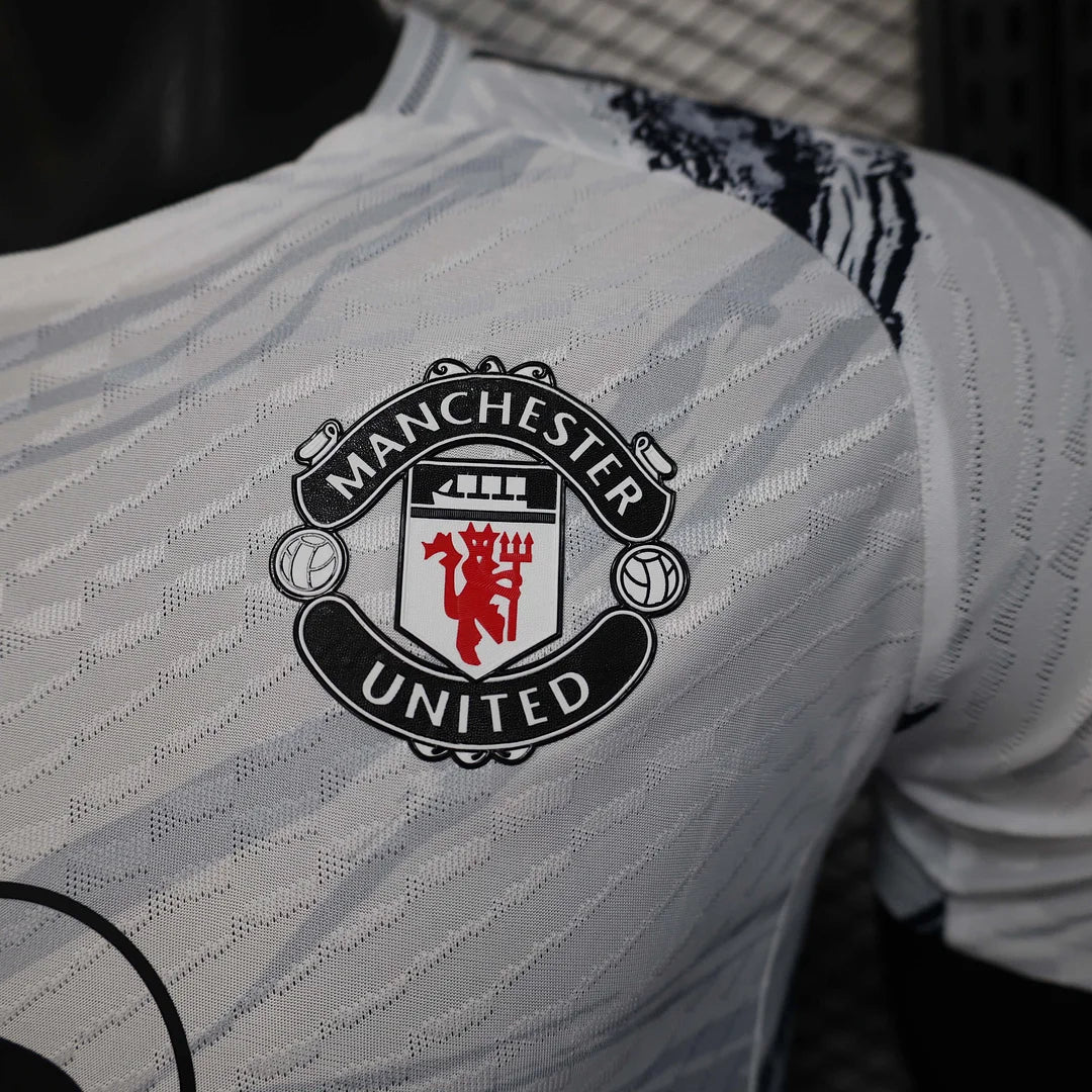 25/26 Manchester United White Limited Jersey
