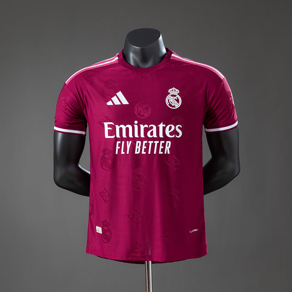 Real Madrid 26/27 Special Edition Spelersversie - Maroon Shirt