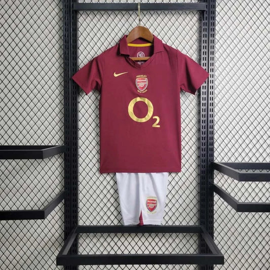 Arsenal 2005-2006 Home Kit
